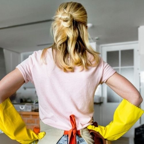 maid pink shirt 2 500x500 Housekeeping Services Tulsa OK